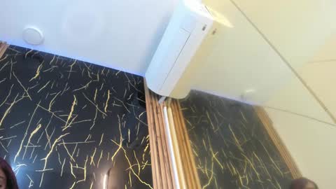 Nahomy  online show from October 17, 12:58 am