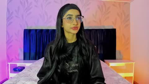 Nahomy  online show from December 23, 11:03 am