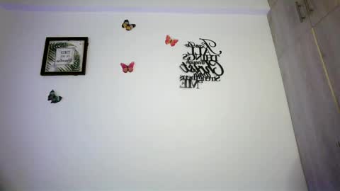 N A L A  NEW instagram nala jordan08 online show from April 1, 1:41 pm