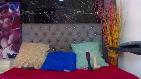 NALAROY online show from January 13, 3:58 pm