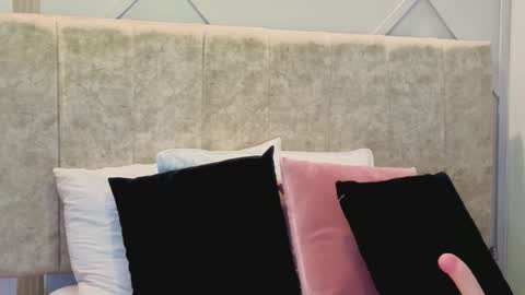 nami_sweet_ online show from February 9, 12:51 pm