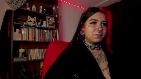 Val  online show from October 11, 5:23 am