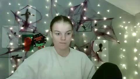 Nana online show from October 8, 8:29 am