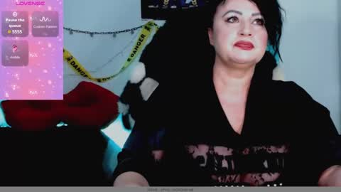 NanaLaGloss online show from January 18, 11:11 am