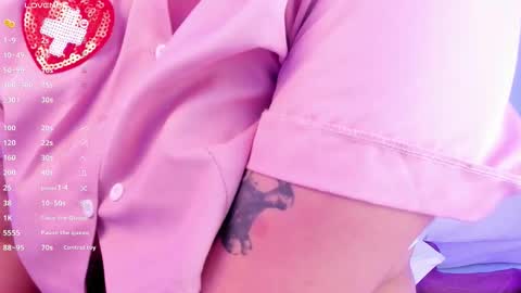 NanaOsaky online show from February 7, 12:42 pm