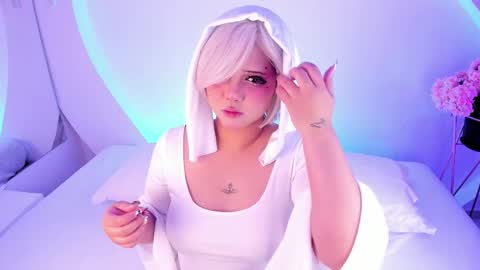 NanaOsaky online show from February 9, 12:07 pm