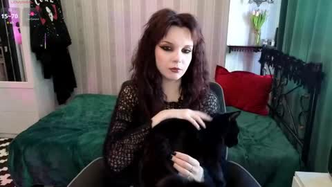 Nancy online show from May 6, 6:06 am