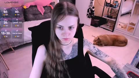 Monday-Friday 12-4 AM and 6-9 AM New York time online show from January 11, 5:20 am