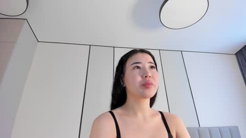 Naomi online show from February 2, 4:37 am