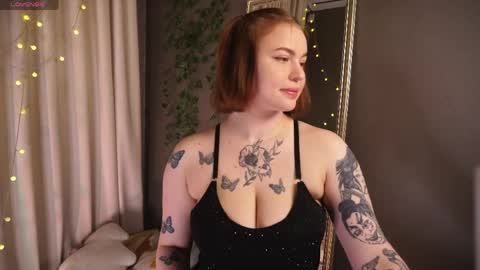 naomi_hotterr online show from May 2, 5:44 am