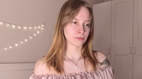 Naomi online show from March 25, 6:55 pm