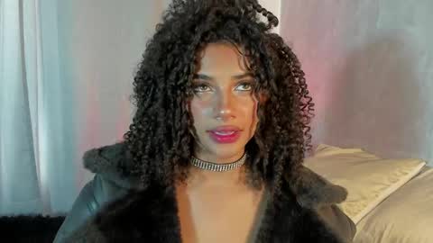 naomidawson online show from February 10, 9:25 pm