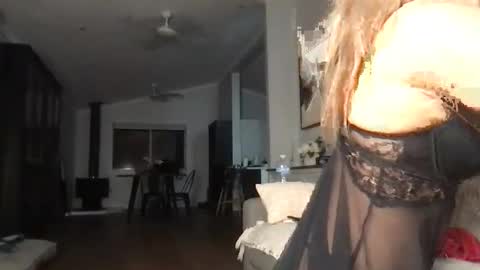 naomirhoades online show from March 8, 3:00 pm