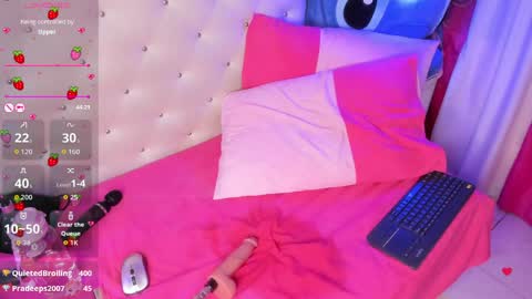 nara_pink online show from April 12, 9:06 pm