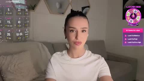 NastiaShy20 online show from December 1, 2:48 am