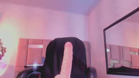 Natacha black online show from February 27, 8:31 pm