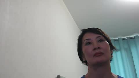 natali kim online show from April 14, 1:11 pm