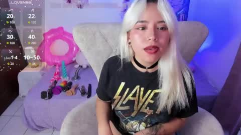 Nataliua Henao online show from April 14, 4:01 am