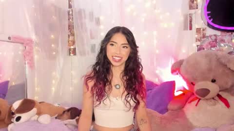       online show from March 22, 7:53 pm