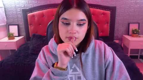 natalie  online show from November 8, 3:44 am