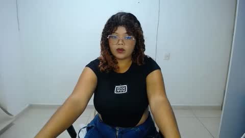natalielabellex1 online show from December 18, 4:39 am