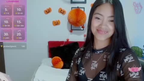 Nataly Escobar online show from October 7, 12:42 pm