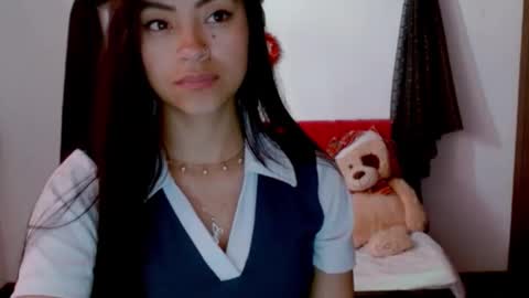 Nataly Escobar online show from March 1, 11:50 am