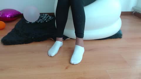 nath_dawson online show from February 16, 2:00 pm