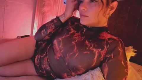 Nataly independent model dont forget to leave your like that will help me grow as a model online show from January 6, 3:32 am