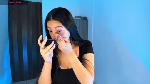 Nathalie online show from April 4, 4:06 pm