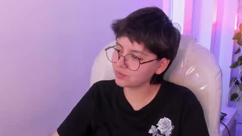 nathalyy_ds online show from April 18, 7:18 pm