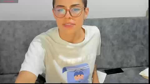 natt_op online show from September 24, 9:47 pm