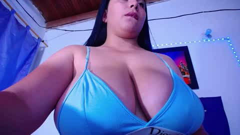  Annie  online show from October 9, 3:54 am