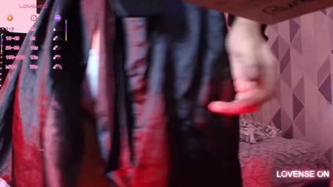 Gwen  online show from February 8, 7:27 pm