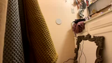 naturebabe666 online show from January 21, 8:30 am