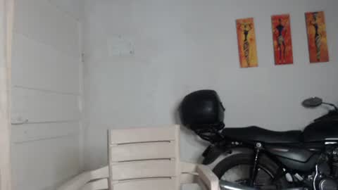 Stella Mcqueen online show from January 4, 11:22 am