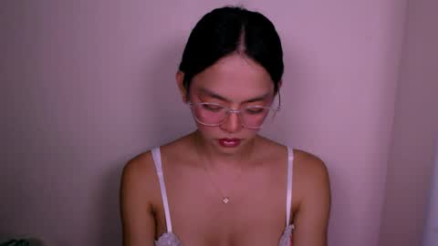 NaughtyAurora online show from May 17, 1:10 pm