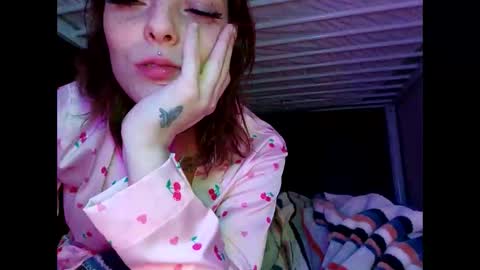 naughtygirl_kel online show from December 22, 8:06 am