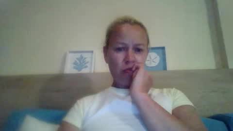naughtyjennyblondeuk online show from April 30, 8:57 pm