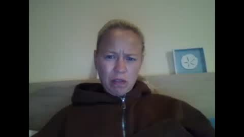 naughtyjennyblondeuk online show from May 12, 7:31 pm