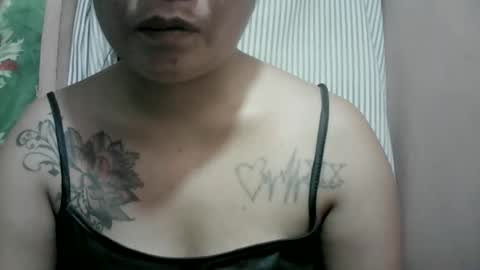 naughtymom_33 online show from April 14, 8:25 am