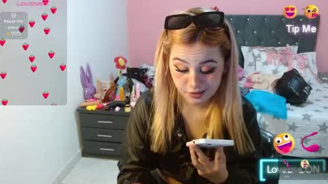 naughtyplayass online show from January 21, 6:55 pm