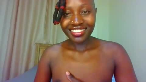 naughtyqueen12 online show from September 16, 12:40 am