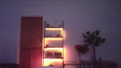 Ella - Naughty Rapunzel online show from December 2, 12:17 pm