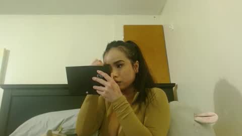 Mimi is dope    online show from February 3, 2:53 am