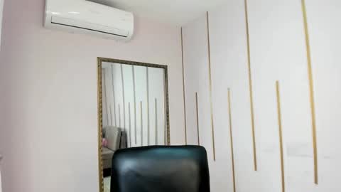 Nayaris 3 online show from October 15, 4:09 pm