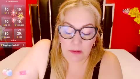 Lady Nayla online show from March 4, 7:01 pm