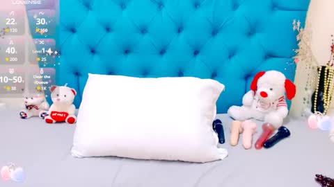 Lady Nayla online show from September 17, 5:00 pm