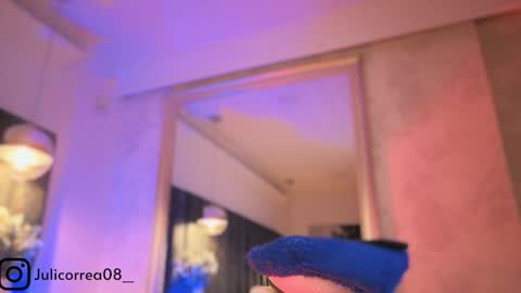 Juli  online show from December 3, 12:40 pm