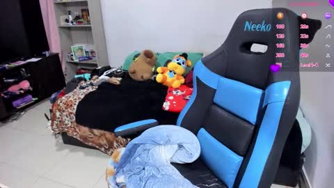 Geek Nicole    im Neeko UwU online show from November 20, 6:47 am